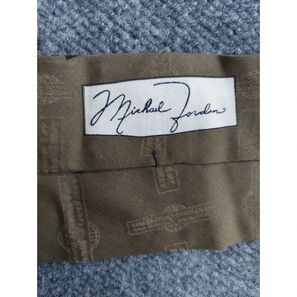 Vtg Michael Jordan Tie Necktie Silk Olive Green‎ Graphic Chicago Bulls Spellout